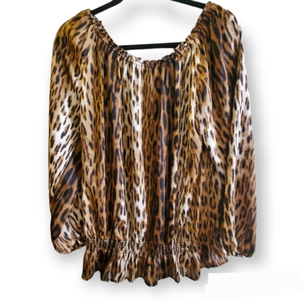 𝅺Michael Michael Kors Leopard print LARGE long sleeve top blouse